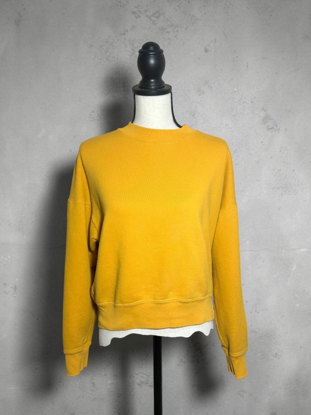 Uniqlo U Sweatshirt Women’s L Mustard Yellow Cropped Boxy Christophe Lemaire
